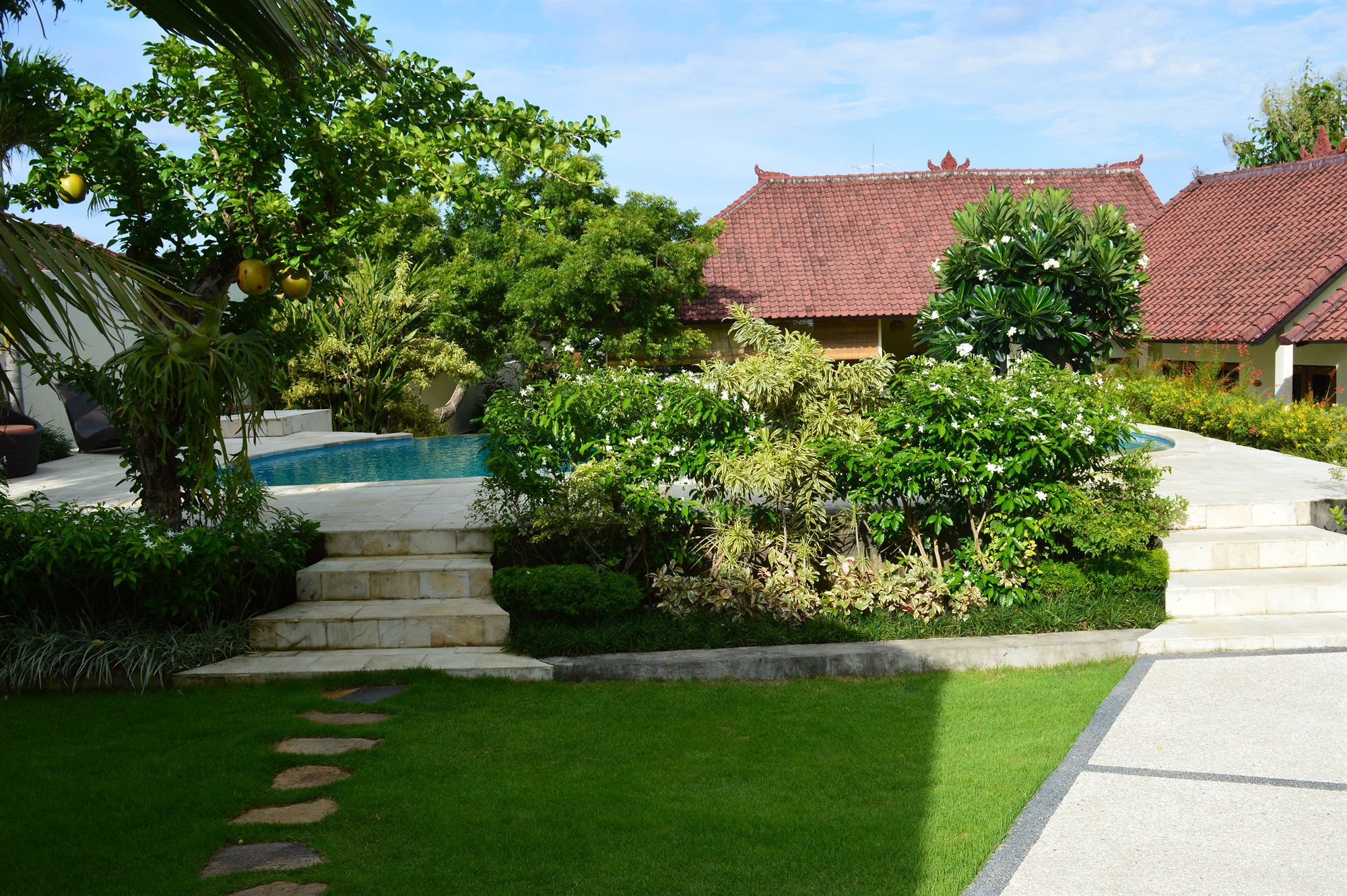 Ocean Sun Dive Resort Tulamben Exterior foto